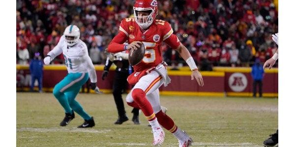 Patrick Mahomes ei ole vieläkään luopunut tavoitteestaan voittaa peräkkäin mestaruus